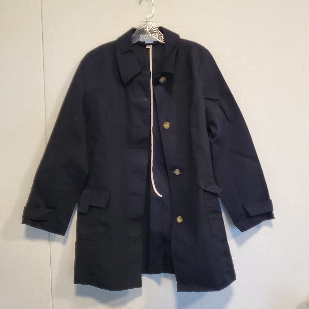 Old Navy Women's Trench Coat style jacket. Black. Size‎ Large